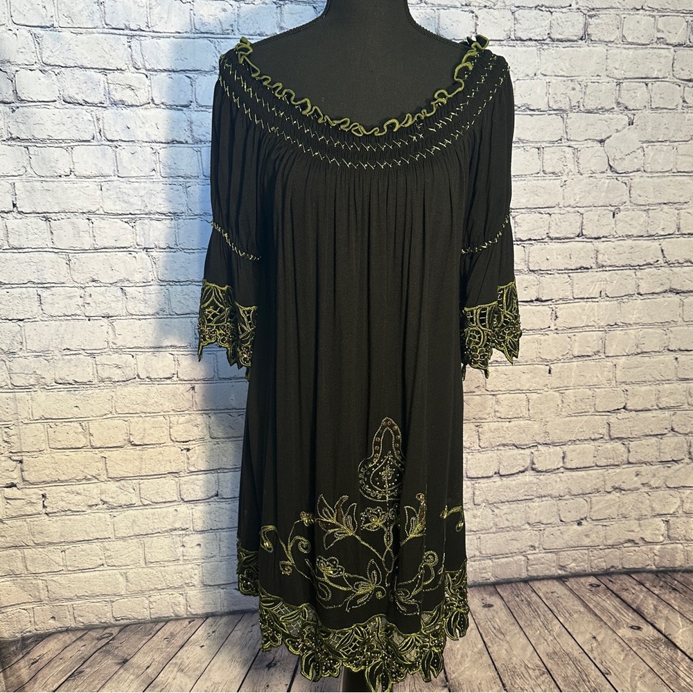 Urban Mango XL Green & Black Embroidered & Beaded Top